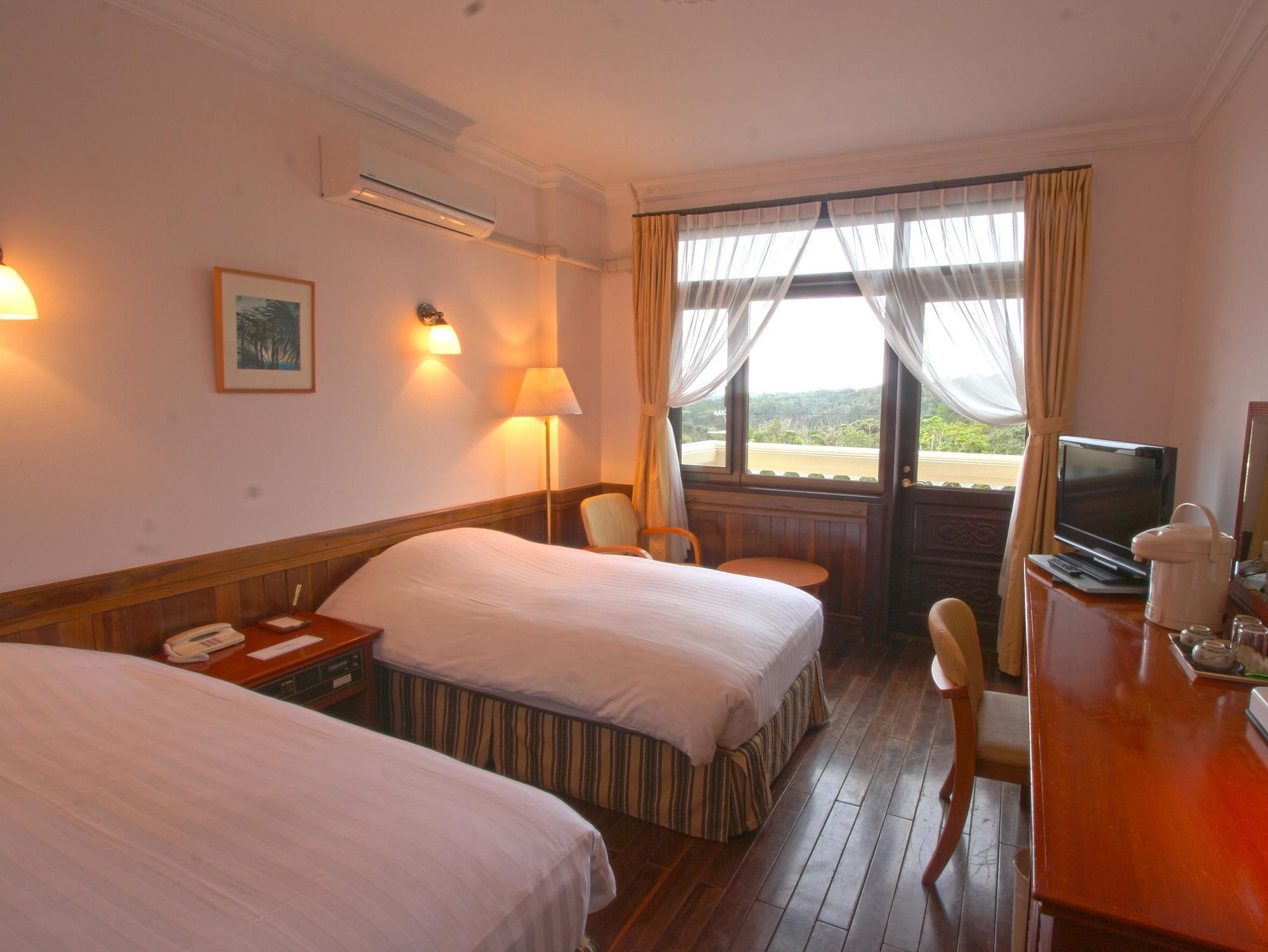 Ada Garden Hotel Okinawa Kunigami Esterno foto