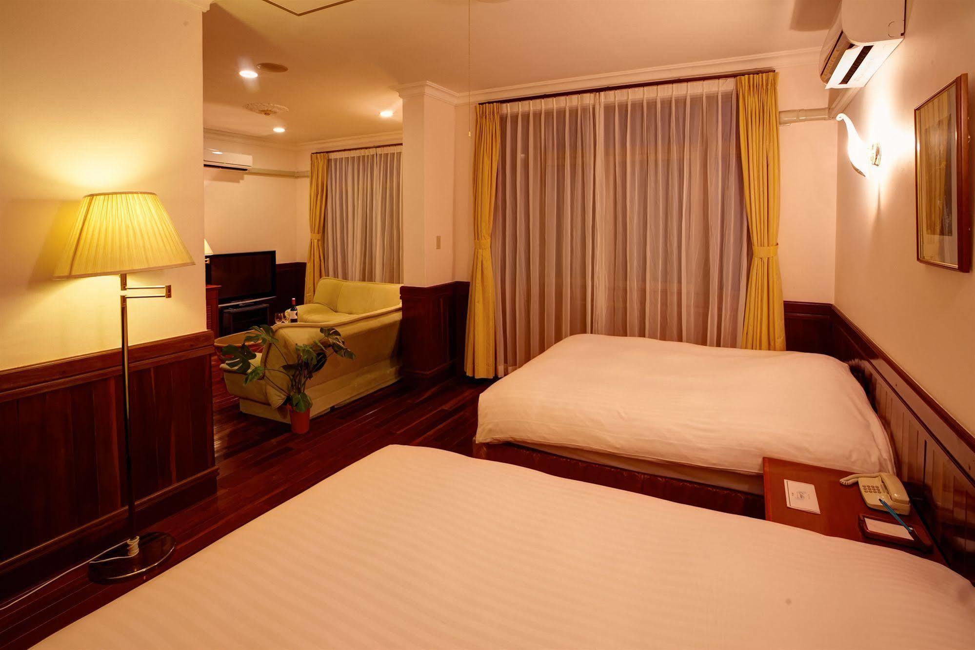 Ada Garden Hotel Okinawa Kunigami Esterno foto